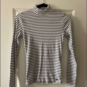 Hollister Mock Neck Long Sleeve